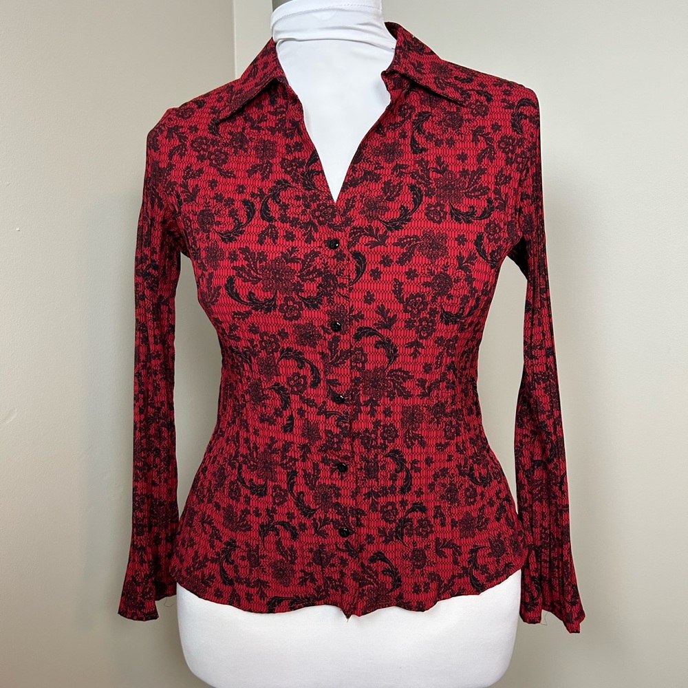 APT 9 Red Black Floral Lace Pattern Stretchy Button Down Blouse Sz Medium Petite